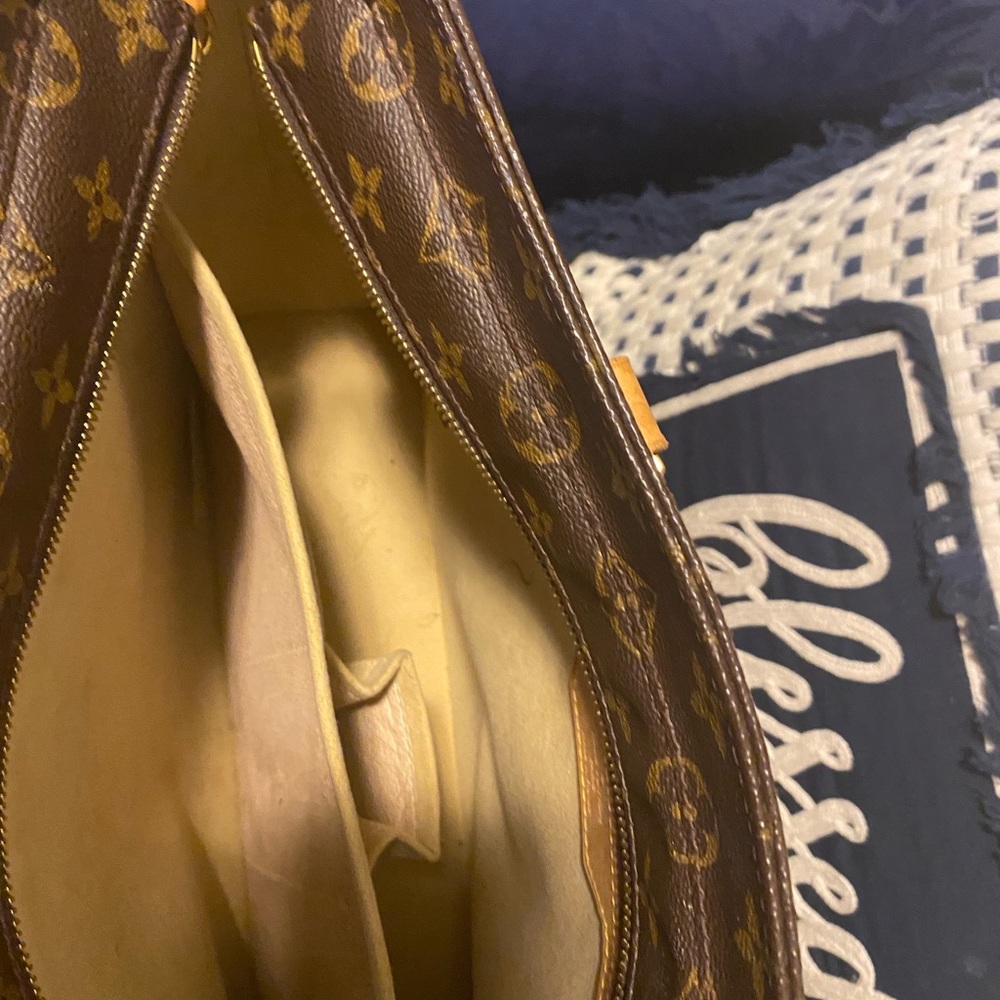 Louis Vuitton luco tote - Picture 6 of 8